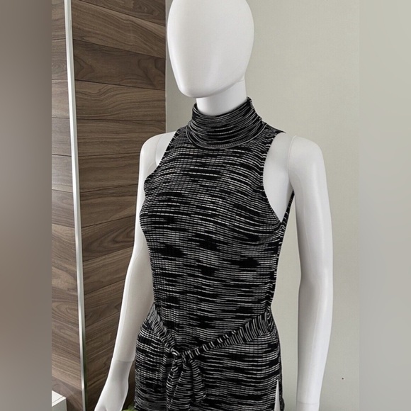 M MISSONI Space-Dye Sleeveless Mock-Neck Top - NEW - Picture 4 of 8